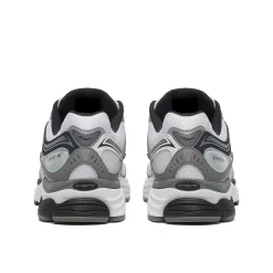 Saucony ProGrid Omni 9 Fabricated Future|Donna Retro Tech|Retro Tech