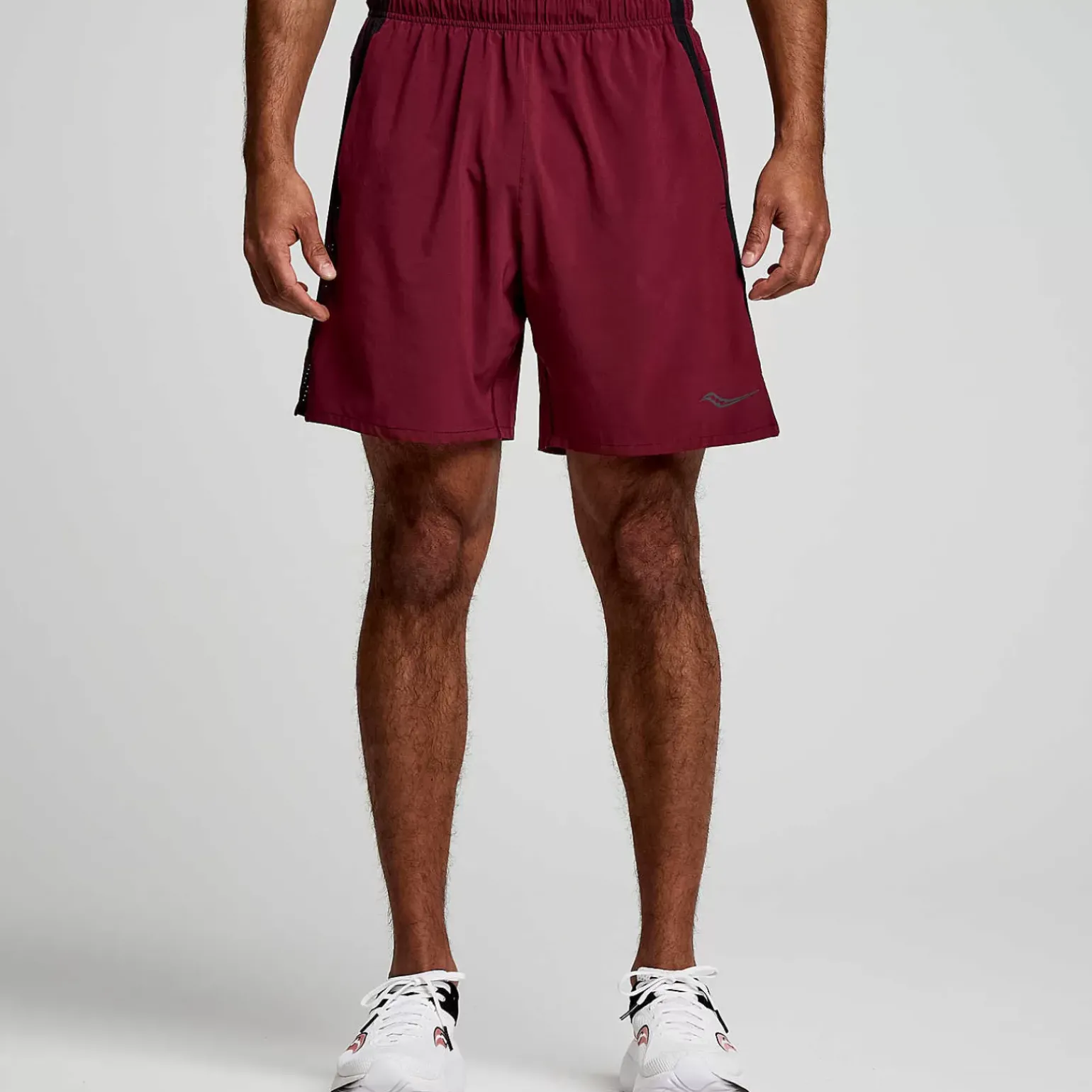 Saucony Uomo Outpace 7" Short|Uomo Abbigliamento|Abbigliamento