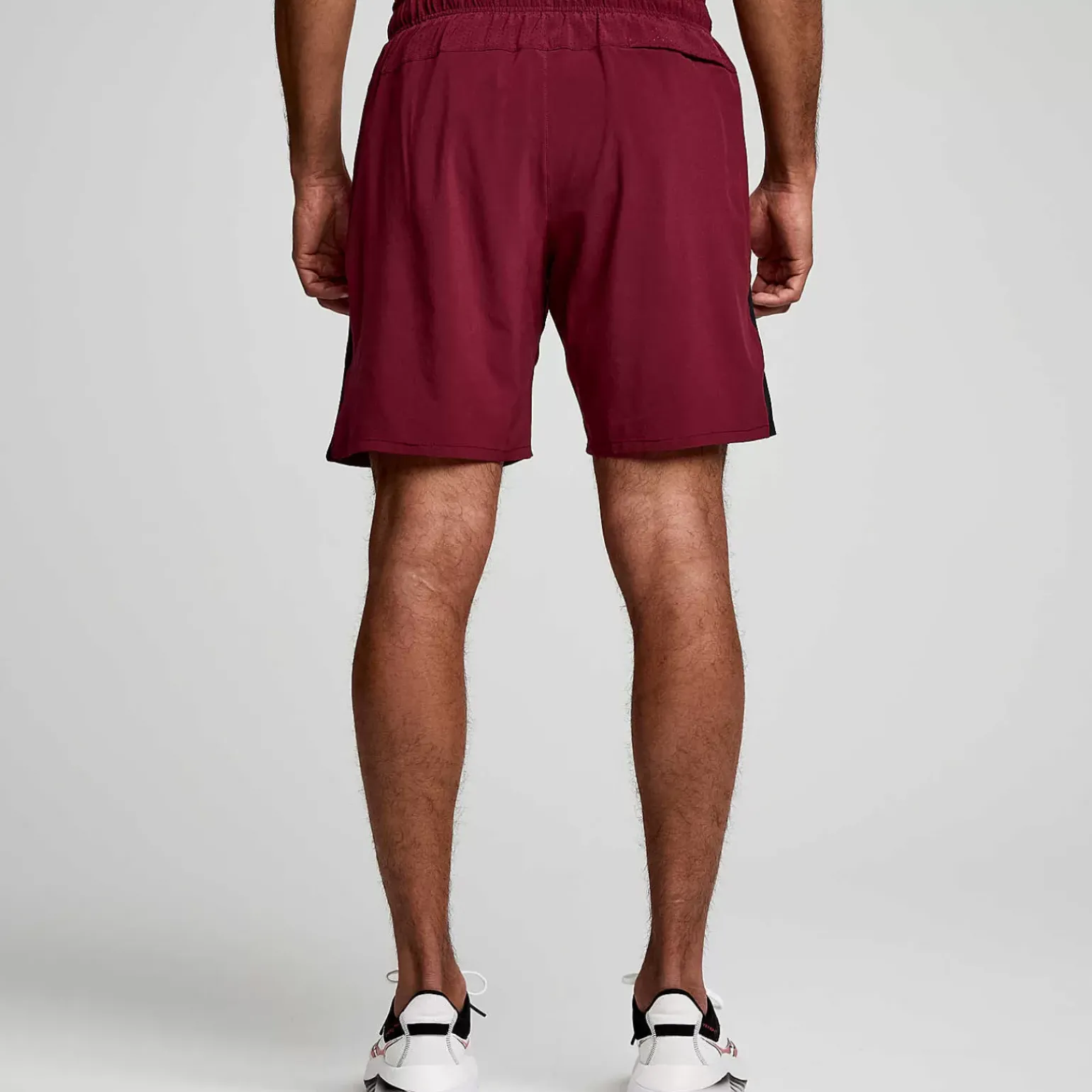 Saucony Uomo Outpace 7" Short|Uomo Abbigliamento|Abbigliamento
