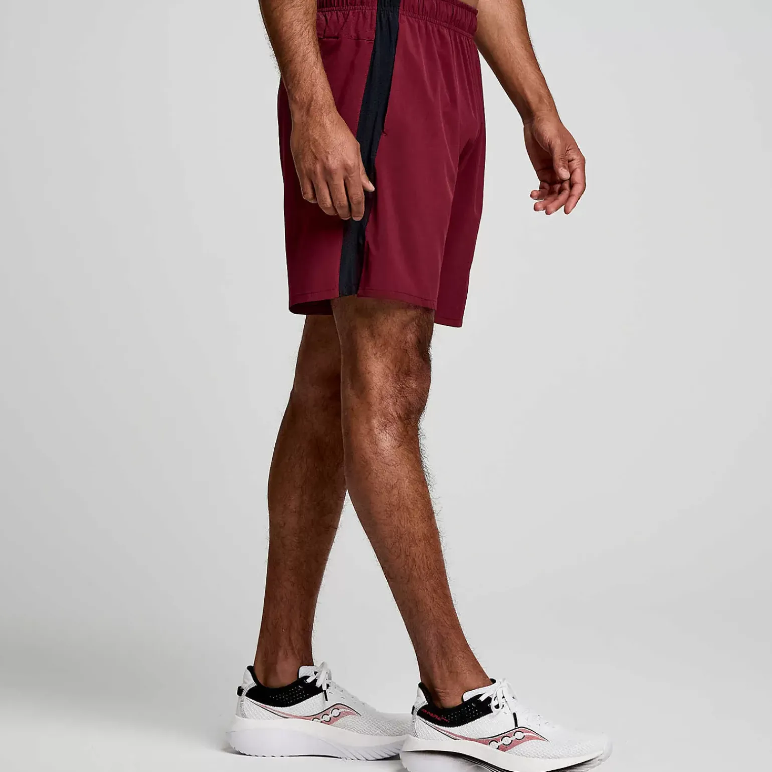 Saucony Uomo Outpace 7" Short|Uomo Abbigliamento|Abbigliamento